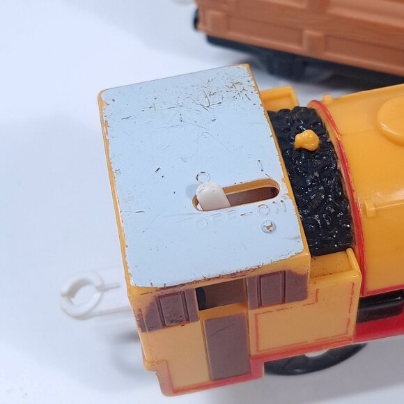 Thomas & Friends Trackmaster Motorized Train BILL 2009 with cargo tender Mattel - Picture 4 of 16